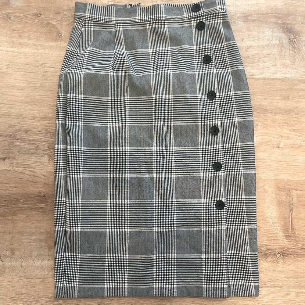 H&M plaid pencil skirt size 4